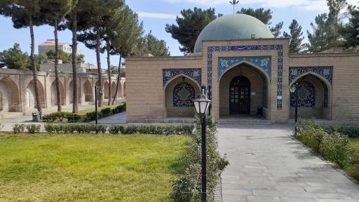 عکس آرامگاه حاج ملاهادی سبزواری