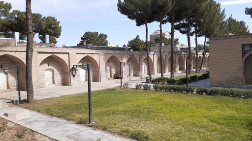 عکس آرامگاه حاج ملاهادی سبزواری