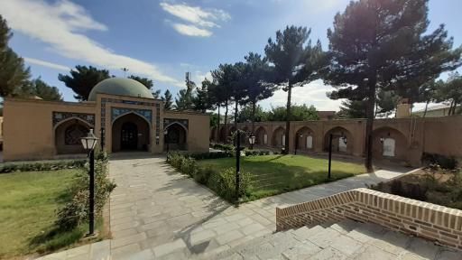 عکس آرامگاه حاج ملاهادی سبزواری