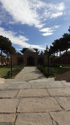 عکس آرامگاه حاج ملاهادی سبزواری