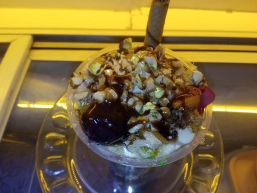 عکس بستنی و آبمیوه ارکیده