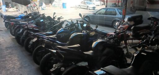 عکس تعمیرگاه موتور سیکلت دوستان