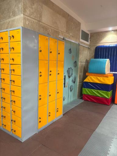 عکس باشگاه ورزشی هانا