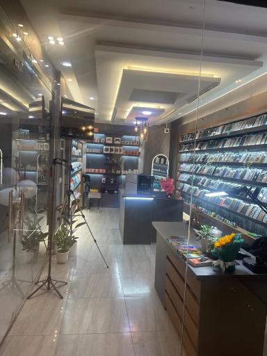 عکس گاست لند