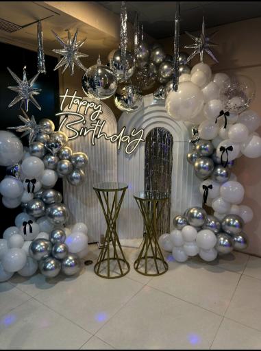 عکس کافه رستوران کاردیتو