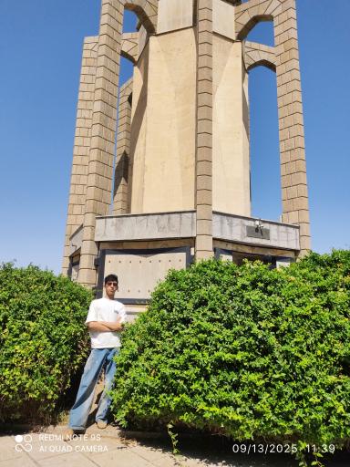 عکس آرامگاه باباطاهر عریان