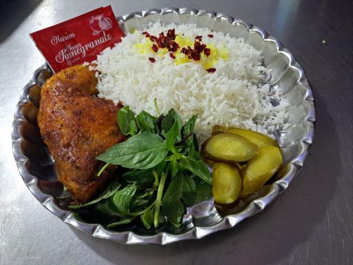 عکس رستوران حاجی بابا 