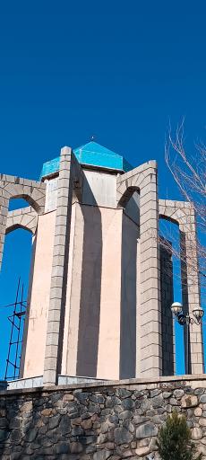 عکس آرامگاه باباطاهر عریان