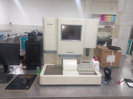 عکس آزمایشگاه تشخیص طبی و پاتوبیولوژی  نیلو