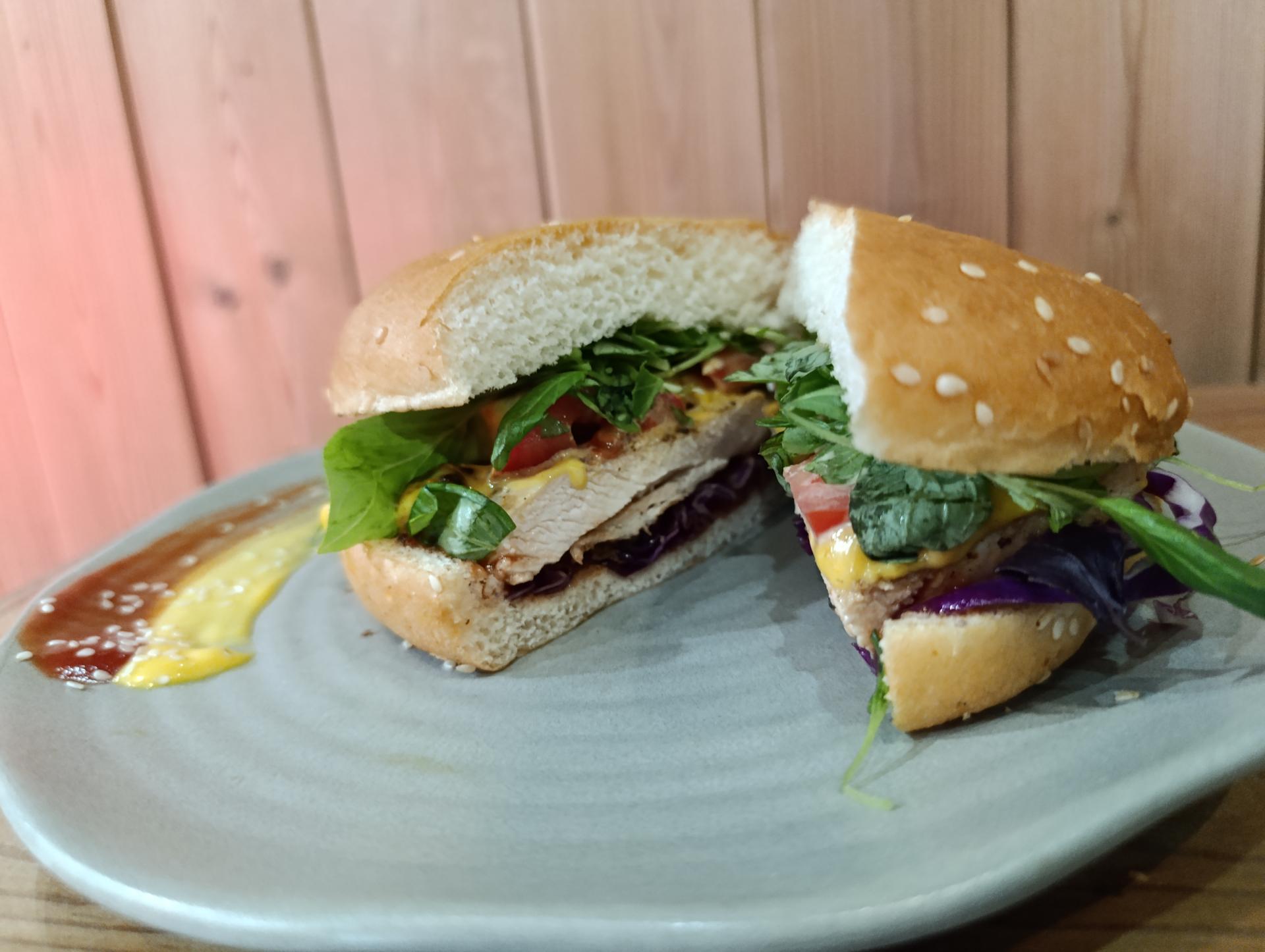 عکس رستوران ایرانی فرنگی