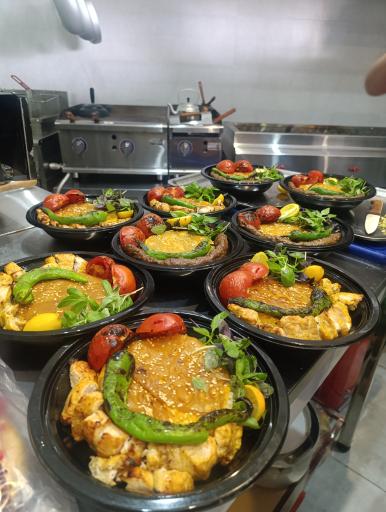 عکس رستوران ایرانی فرنگی