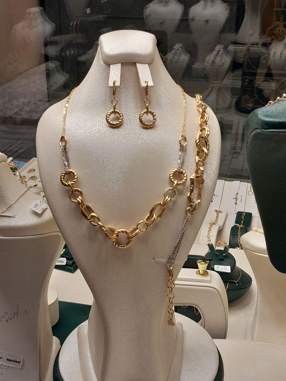 عکس گالری طلای عزیز