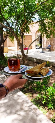 عکس خانه آقای معمار و نصرت خانوم 
