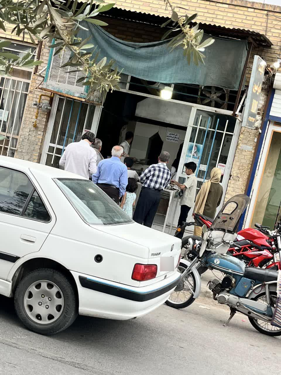 عکس نانوایی سنگک شاطرباشی