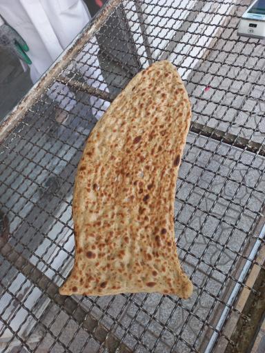 عکس نانوایی سنگک شاطرباشی