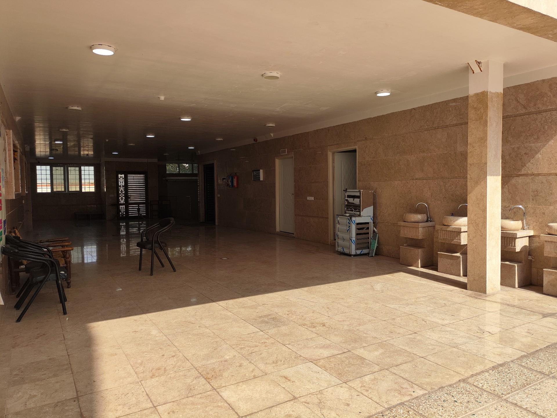 عکس دبیرستان دخترانه متوسطه دوره اول غیردولتی امتی