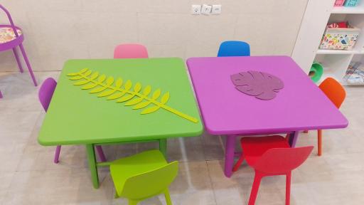 عکس گالری هنری کودک رنگ های بی انتها