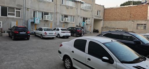 عکس رستوران و خانه معلم