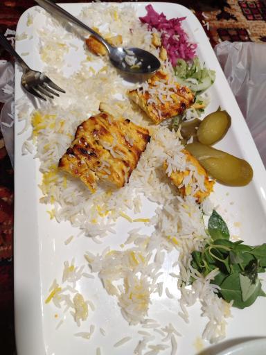 عکس سفره خانه سنتی بوعلی بزباش