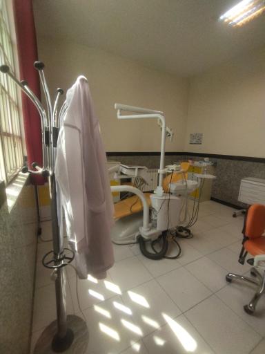 درمانگاه خیریه طاها