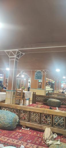 عکس سفره خانه سنتی بوعلی بزباش