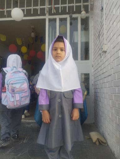 عکس دبستان دخترانه قلم و یاس