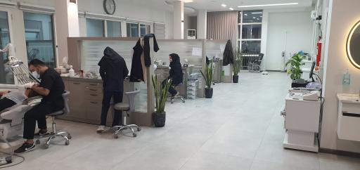 عکس کلینیک دندان پزشکی دکتر شیشه چی