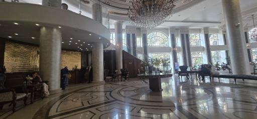 عکس هتل بزرگ ویستریا