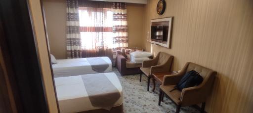 عکس هتل بهار