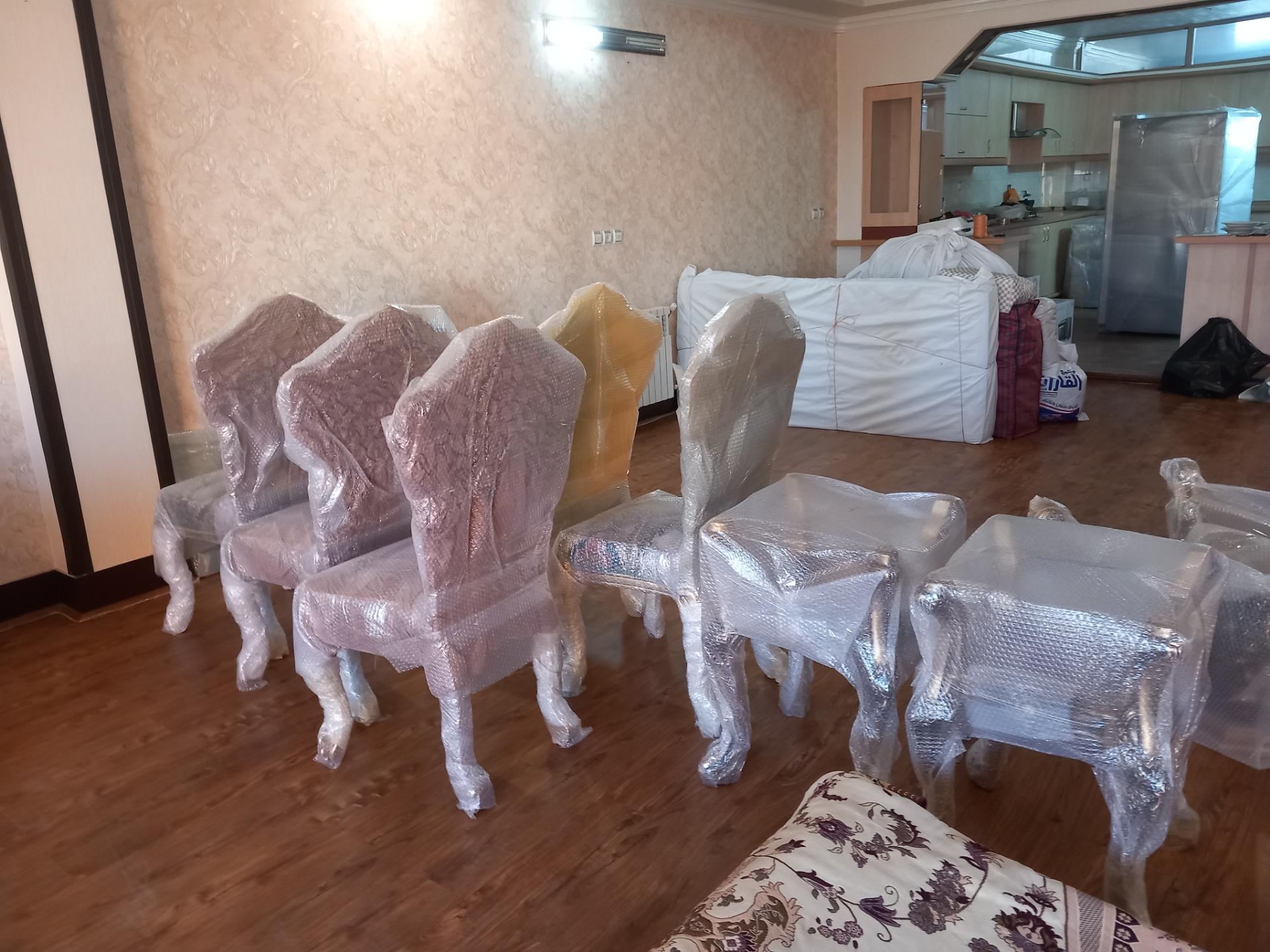 عکس باربری و حمل اثاثیه سالار بار شعبه باغ دریاچه