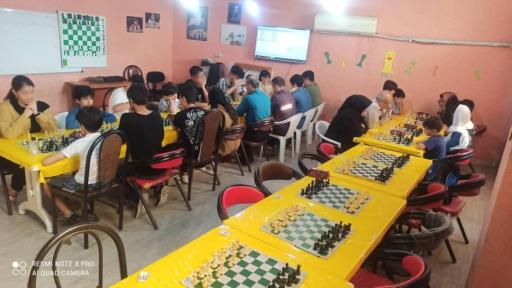 عکس باشگاه شطرنج فرزین 
