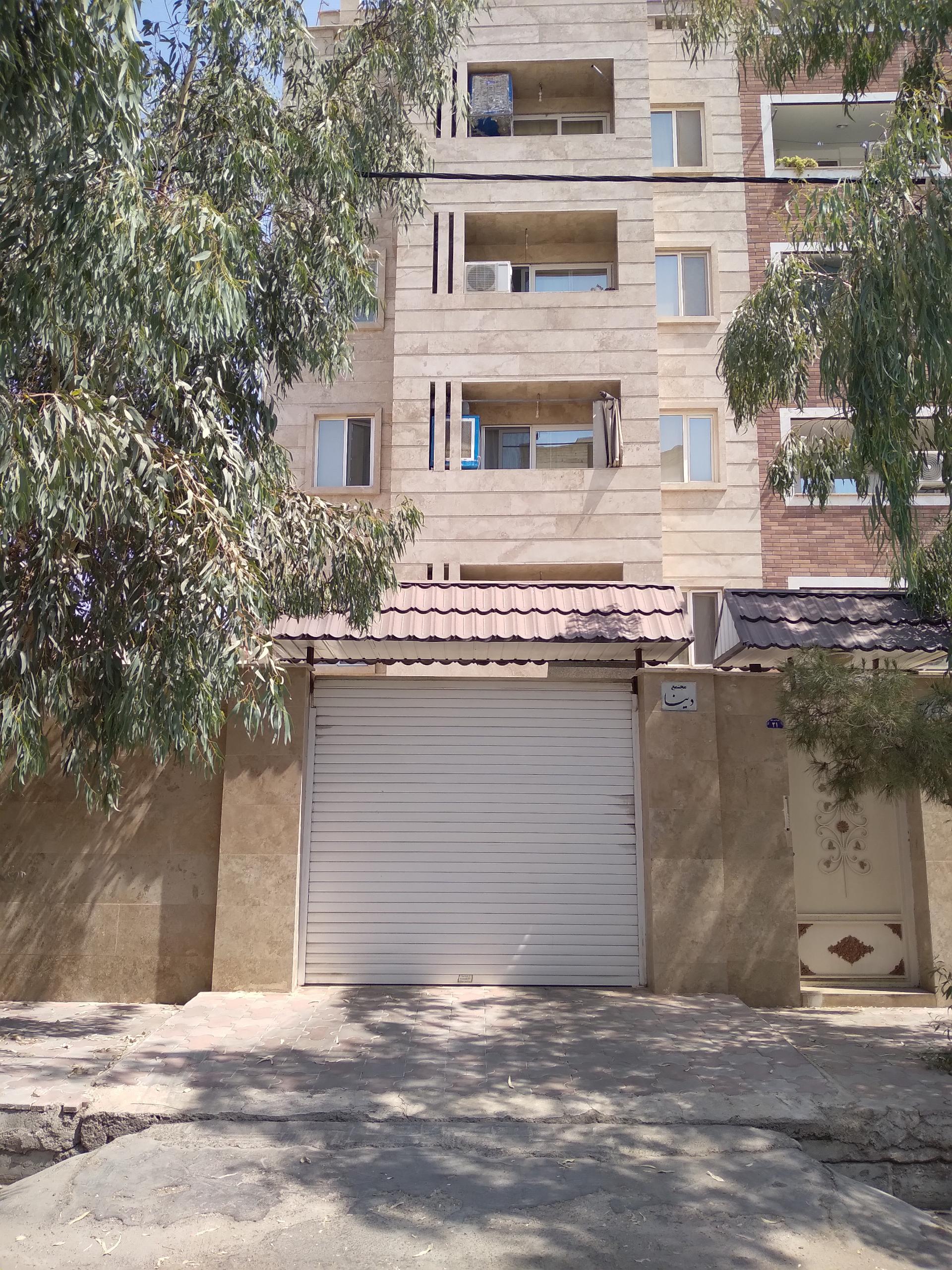 عکس مجتمع مسکونی دینا