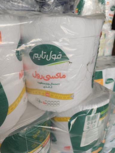 عکس عمده فروشی و پخش ظروف یکبار مصرف ثامن