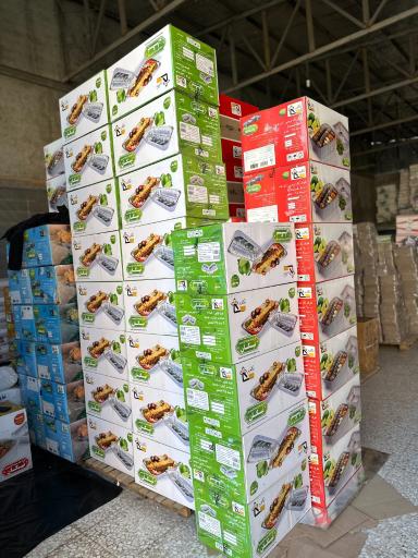 عکس عمده فروشی و پخش ظروف یکبار مصرف ثامن