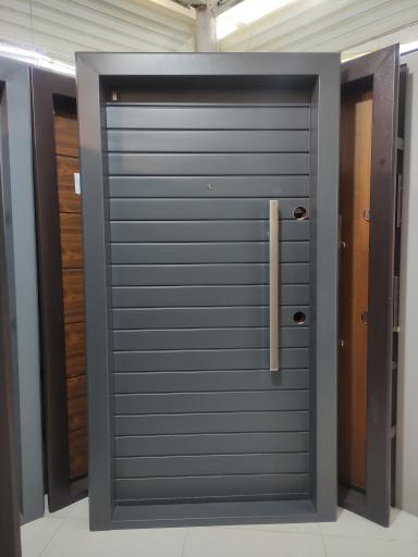 عکس درب ضدسرقت و چوبی اَژدرب 