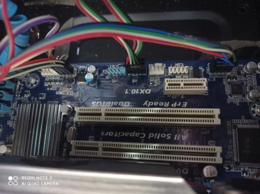 عکس تعمیرات نرم افزار و سخت افزار لپ تاپ بتهوون