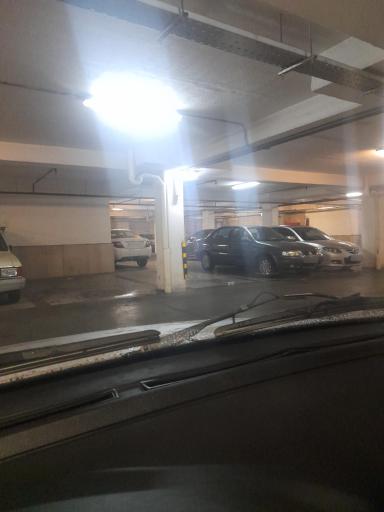 عکس پارکینگ طبقاتی جامی