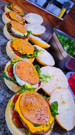 پیتزا پرپونک