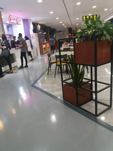 عکس مجتمع تجاری رویال پارس