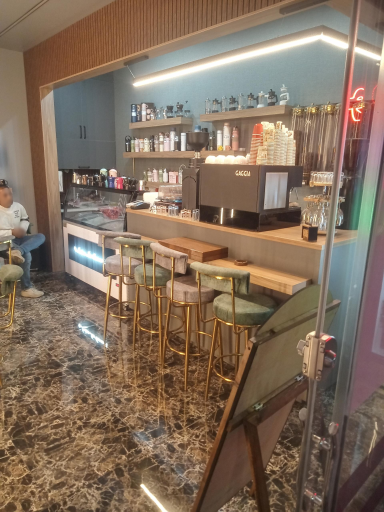 عکس کافه لاوندر