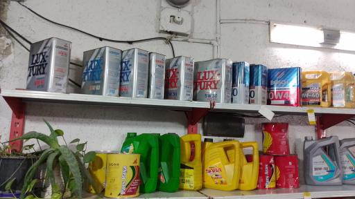 عکس تعویض روغن پارسا