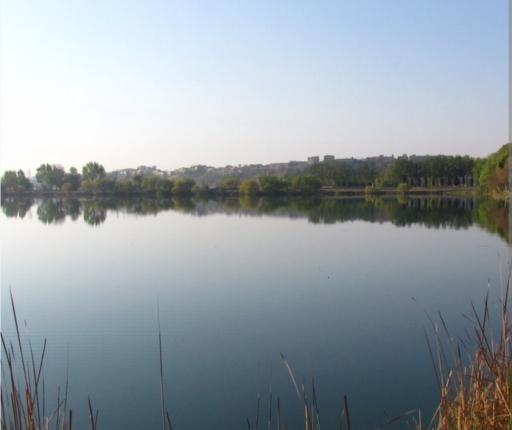 عکس باشگاه قایقرانی قدس ذوب آهن