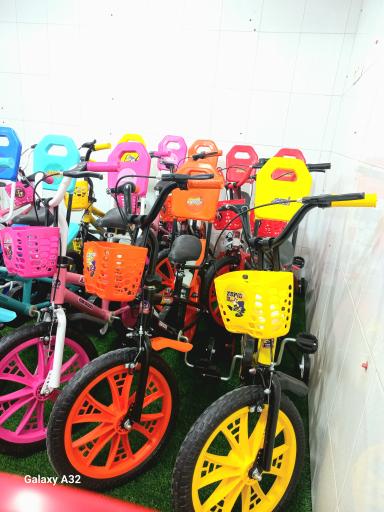 عکس فروشگاه دوچرخه MODERN MOON (مدرن موون)