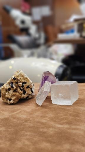 عکس آموزشگاه فنی و حرفه ای طلا و جواهرات زرین