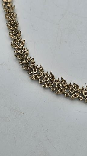 عکس آموزشگاه فنی و حرفه ای طلا و جواهرات زرین