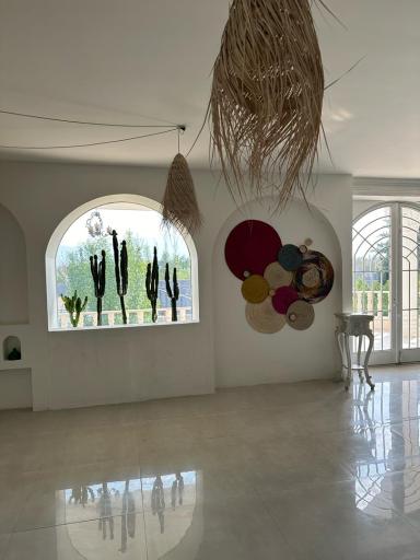 عکس آتلیه عکس چشمان آبی