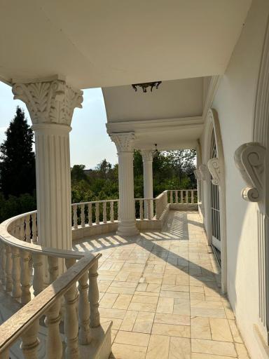 عکس آتلیه عکس چشمان آبی