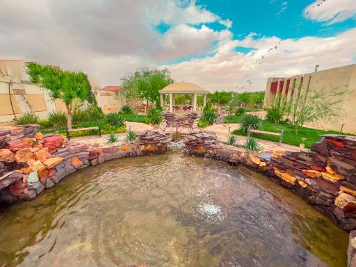 آتلیه عکس چشمان آبی