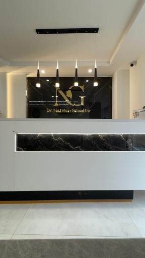 عکس دکتر نفیسه گیلانی‌فر جراح زیبایی بینی