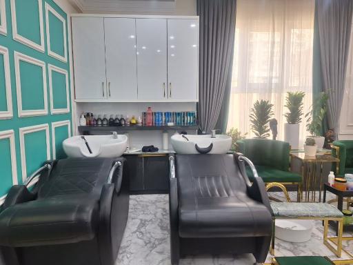 سالن زیبایی شینا